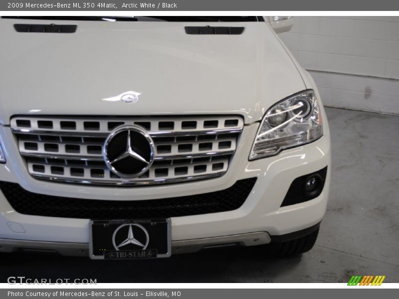 Arctic White / Black 2009 Mercedes-Benz ML 350 4Matic