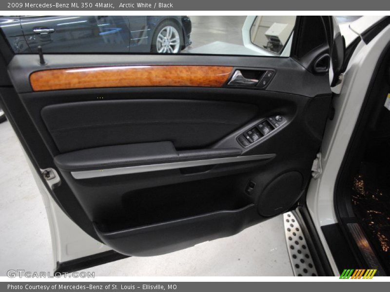 Arctic White / Black 2009 Mercedes-Benz ML 350 4Matic