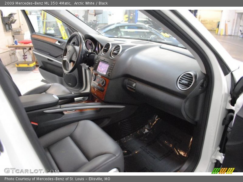Arctic White / Black 2009 Mercedes-Benz ML 350 4Matic