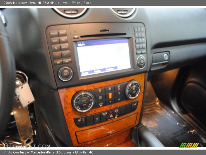 Arctic White / Black 2009 Mercedes-Benz ML 350 4Matic