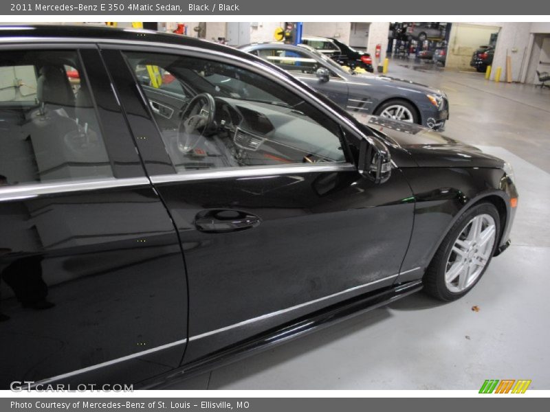 Black / Black 2011 Mercedes-Benz E 350 4Matic Sedan