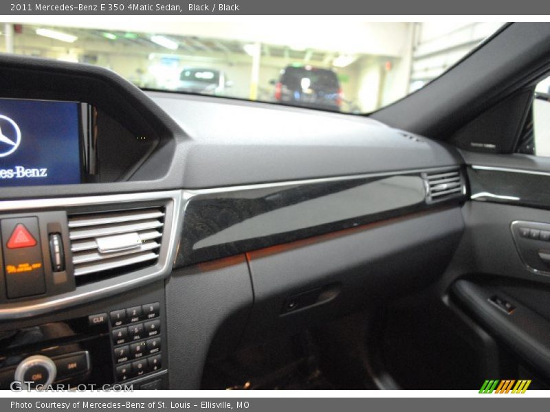 Black / Black 2011 Mercedes-Benz E 350 4Matic Sedan