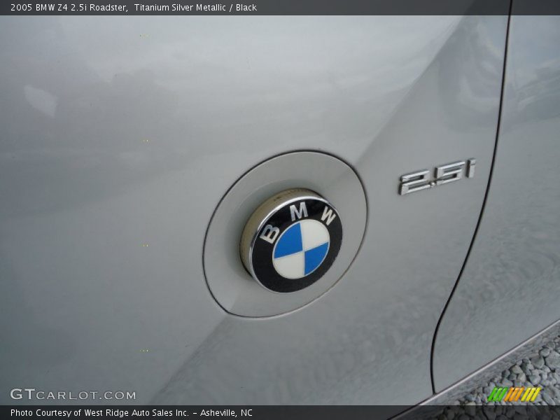 Titanium Silver Metallic / Black 2005 BMW Z4 2.5i Roadster