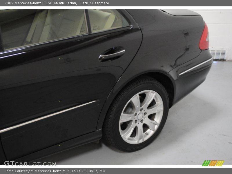 Black / Cashmere 2009 Mercedes-Benz E 350 4Matic Sedan