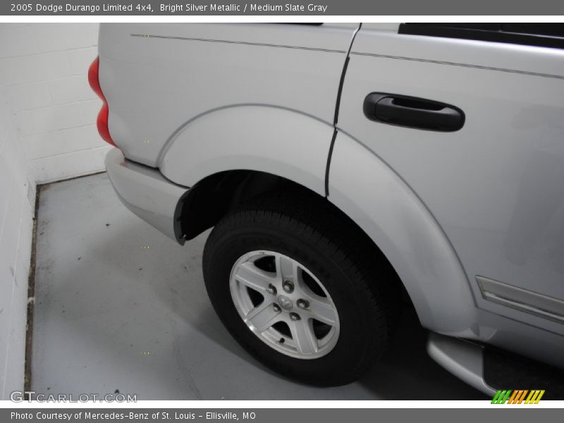 Bright Silver Metallic / Medium Slate Gray 2005 Dodge Durango Limited 4x4