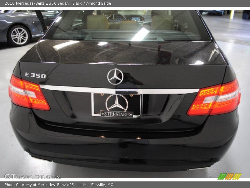Black / Almond Beige 2010 Mercedes-Benz E 350 Sedan