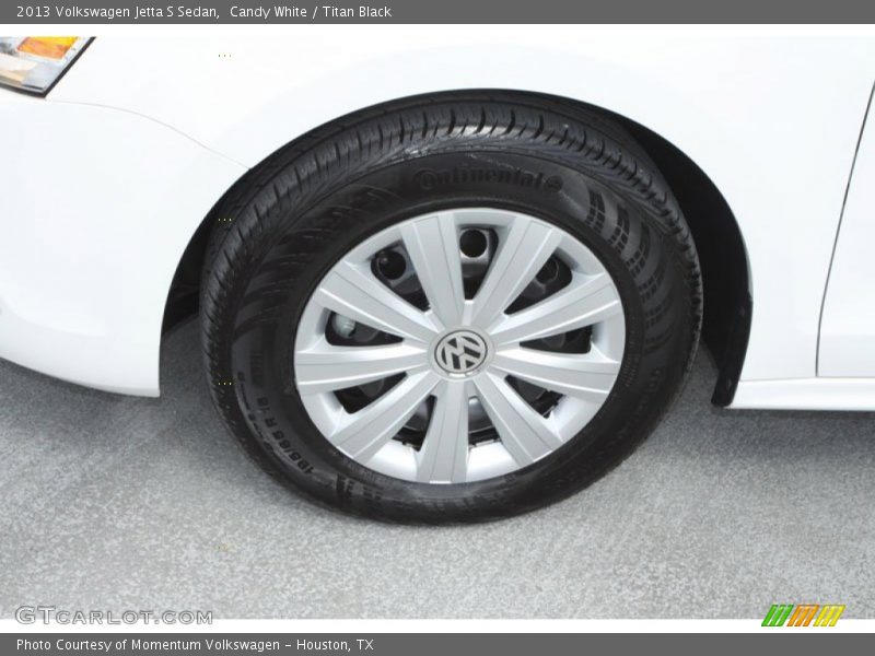 Candy White / Titan Black 2013 Volkswagen Jetta S Sedan