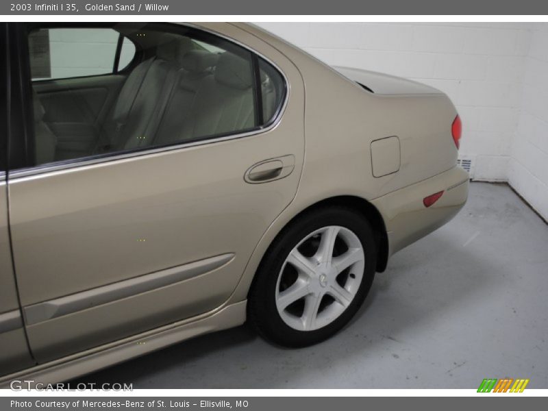 Golden Sand / Willow 2003 Infiniti I 35