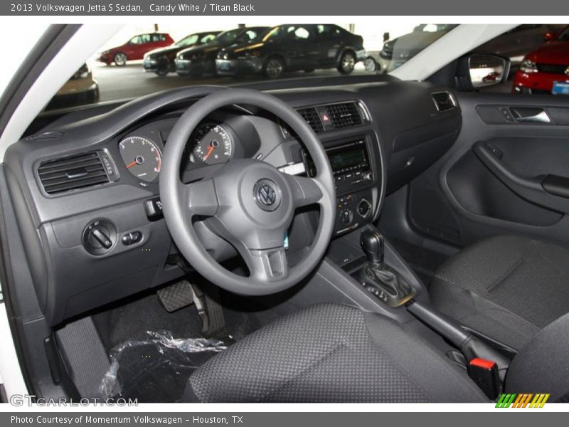 Candy White / Titan Black 2013 Volkswagen Jetta S Sedan