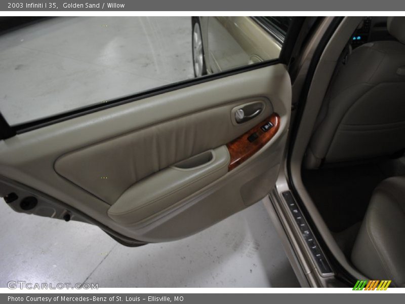 Golden Sand / Willow 2003 Infiniti I 35