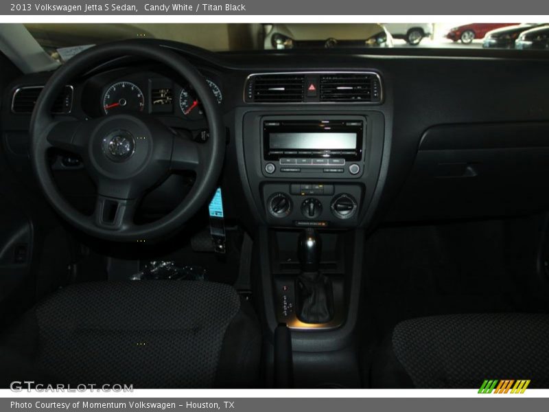Candy White / Titan Black 2013 Volkswagen Jetta S Sedan