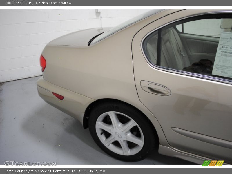 Golden Sand / Willow 2003 Infiniti I 35