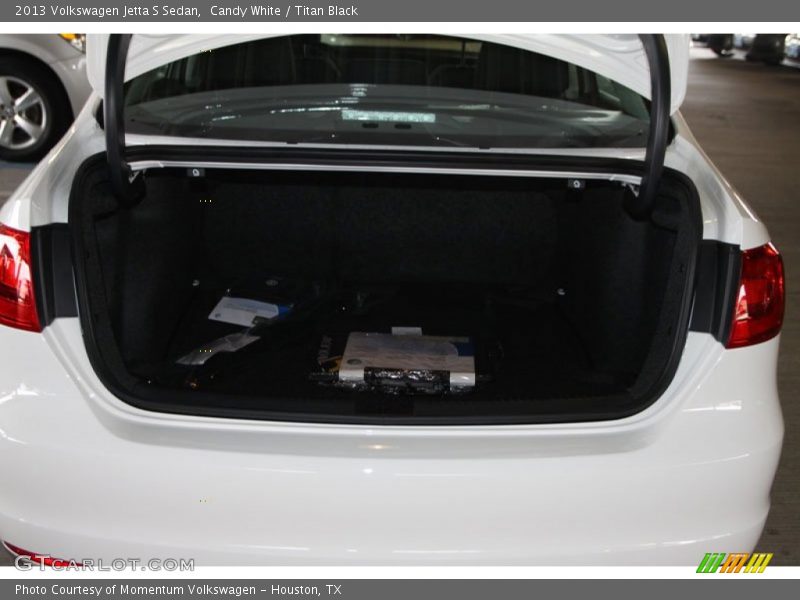 Candy White / Titan Black 2013 Volkswagen Jetta S Sedan