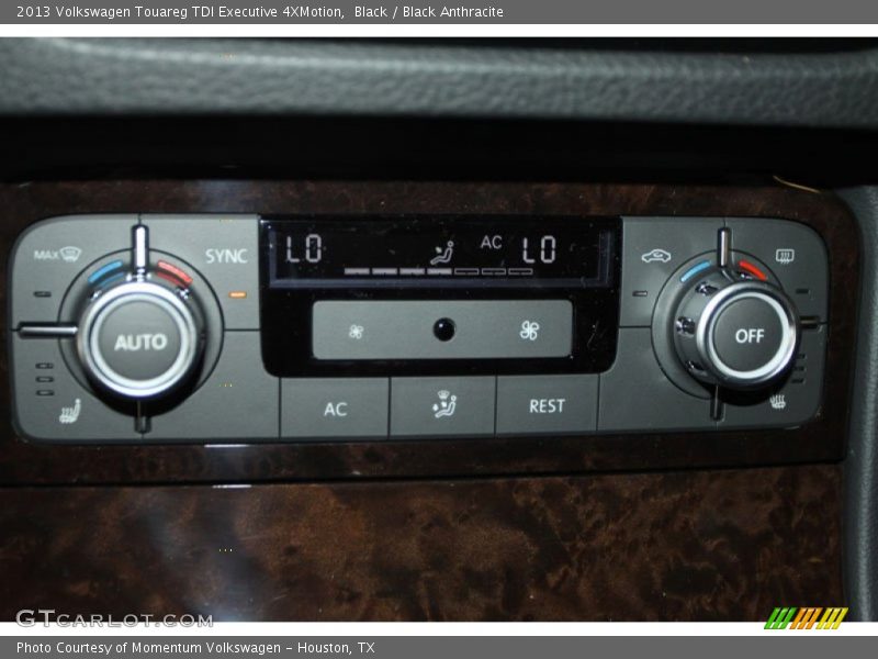 Black / Black Anthracite 2013 Volkswagen Touareg TDI Executive 4XMotion