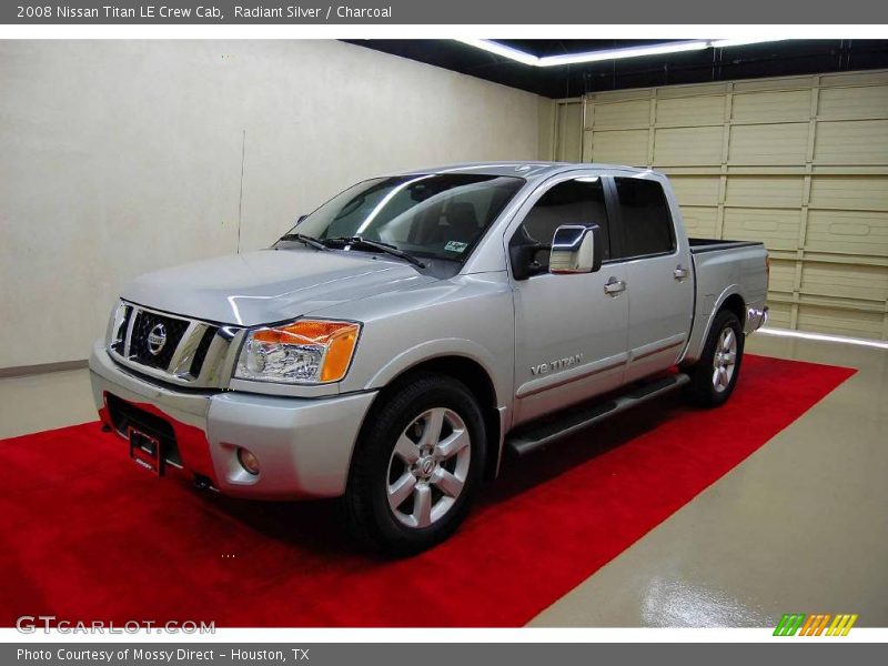 Radiant Silver / Charcoal 2008 Nissan Titan LE Crew Cab