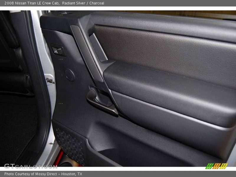 Radiant Silver / Charcoal 2008 Nissan Titan LE Crew Cab