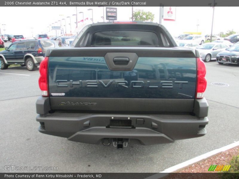 Bermuda Blue Metallic / Gray/Dark Charcoal 2006 Chevrolet Avalanche Z71 4x4