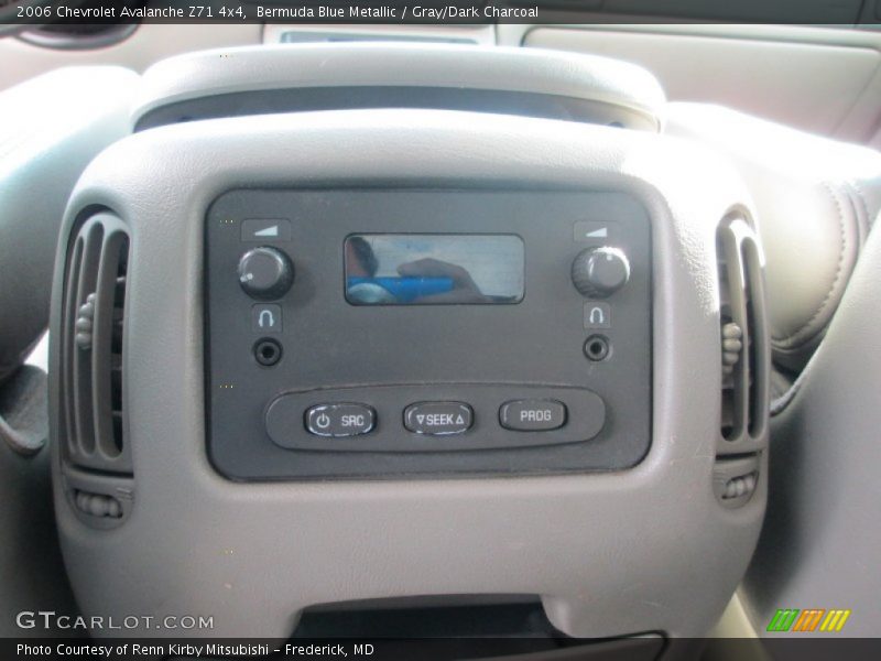 Bermuda Blue Metallic / Gray/Dark Charcoal 2006 Chevrolet Avalanche Z71 4x4