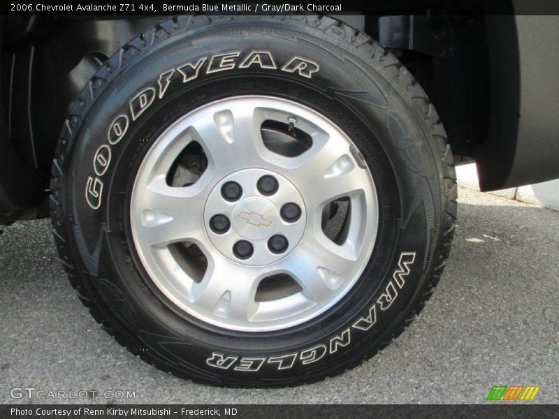 Bermuda Blue Metallic / Gray/Dark Charcoal 2006 Chevrolet Avalanche Z71 4x4