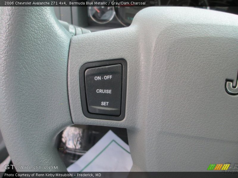 Bermuda Blue Metallic / Gray/Dark Charcoal 2006 Chevrolet Avalanche Z71 4x4
