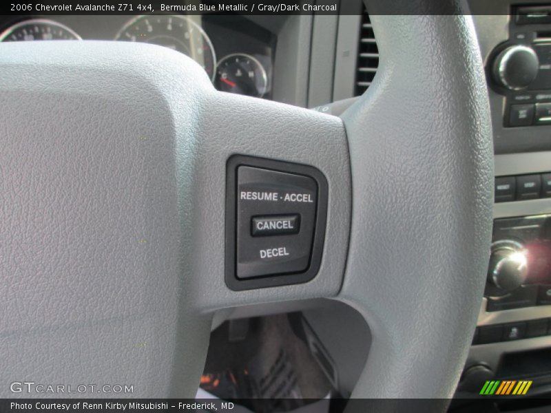 Bermuda Blue Metallic / Gray/Dark Charcoal 2006 Chevrolet Avalanche Z71 4x4