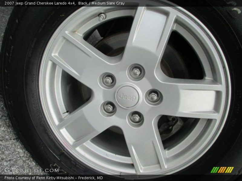 Black / Medium Slate Gray 2007 Jeep Grand Cherokee Laredo 4x4