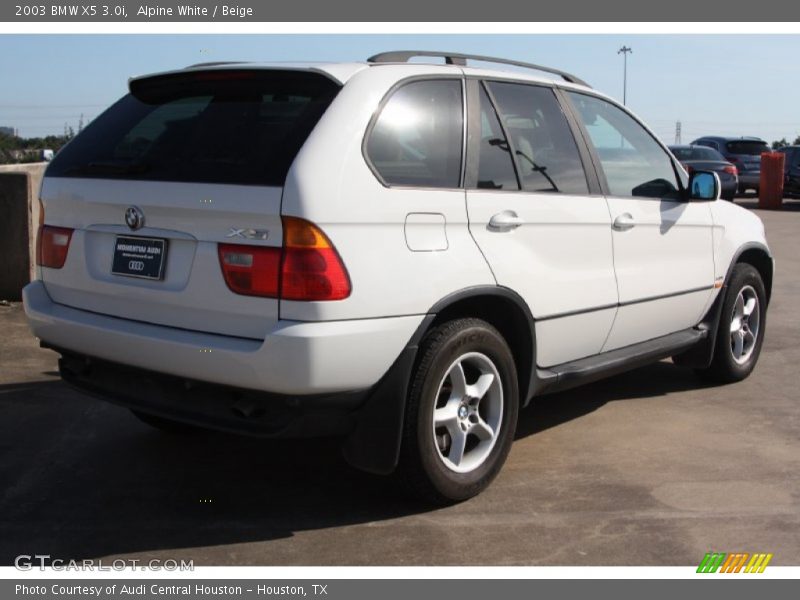 Alpine White / Beige 2003 BMW X5 3.0i