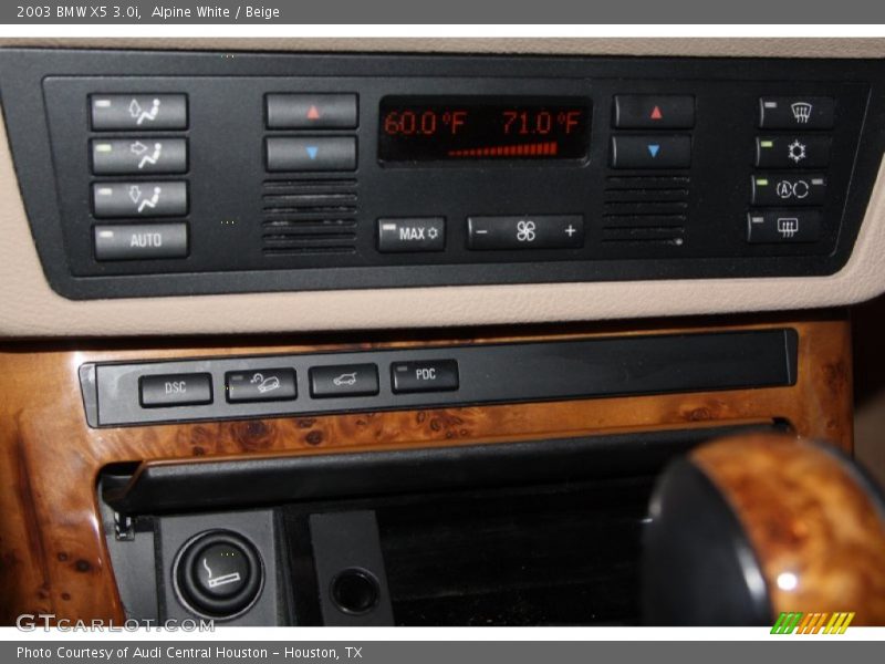 Alpine White / Beige 2003 BMW X5 3.0i