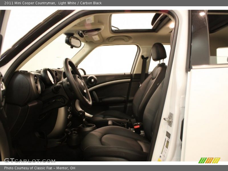 Light White / Carbon Black 2011 Mini Cooper Countryman