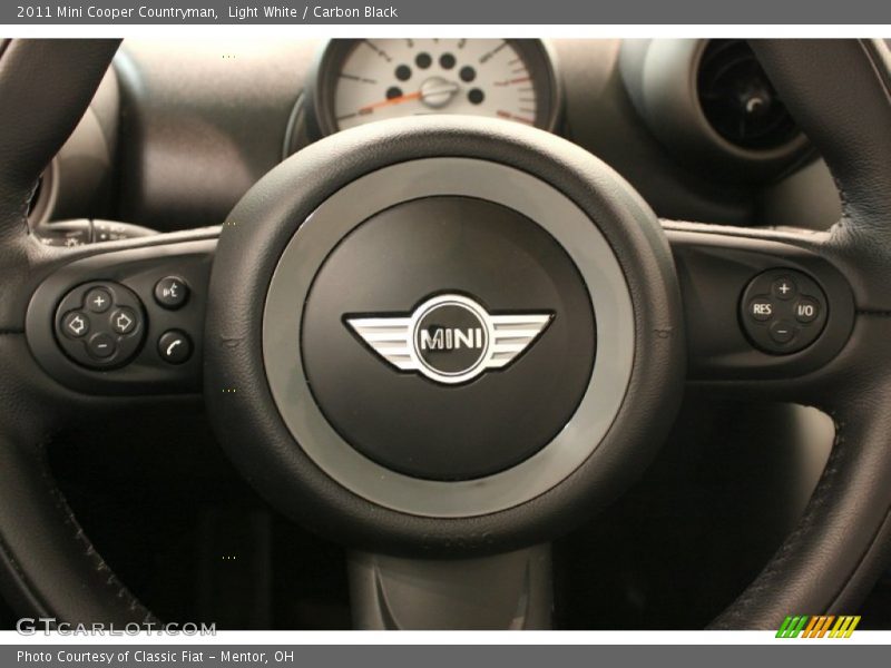 Light White / Carbon Black 2011 Mini Cooper Countryman