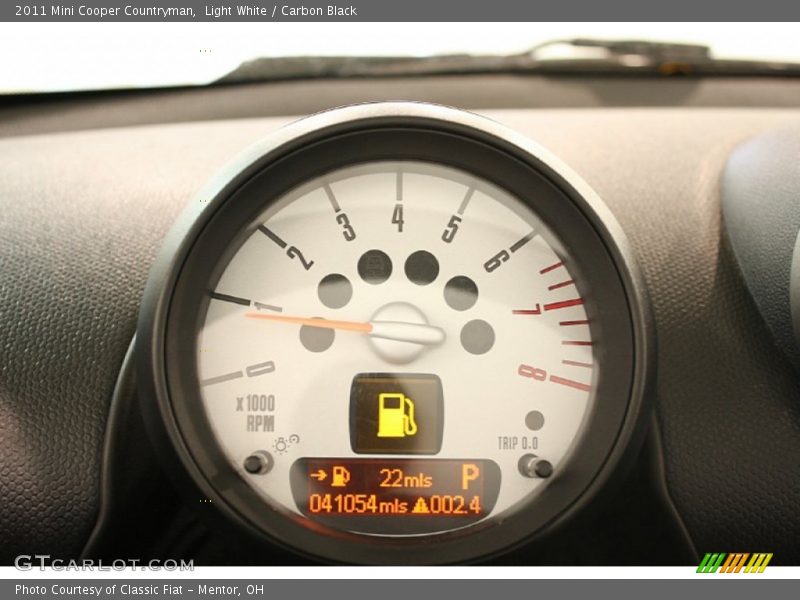 Light White / Carbon Black 2011 Mini Cooper Countryman
