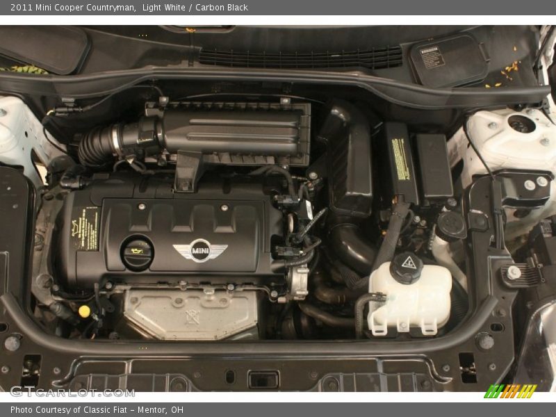 Light White / Carbon Black 2011 Mini Cooper Countryman