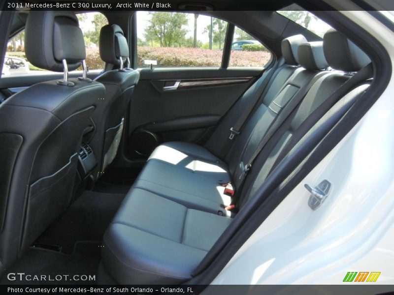Arctic White / Black 2011 Mercedes-Benz C 300 Luxury