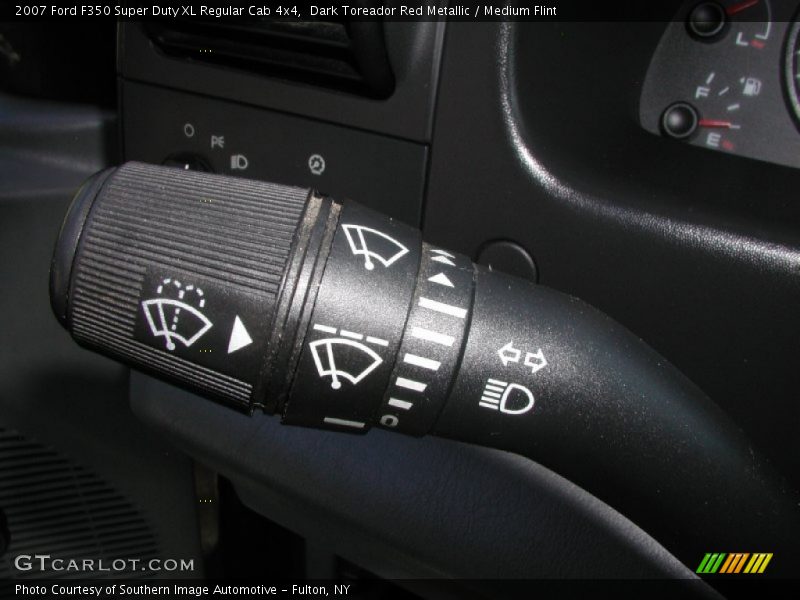 Controls of 2007 F350 Super Duty XL Regular Cab 4x4