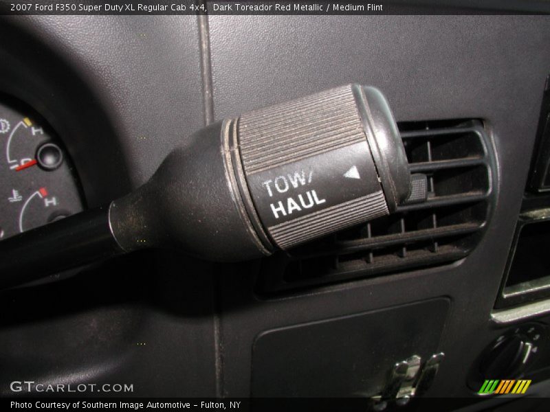  2007 F350 Super Duty XL Regular Cab 4x4 5 Speed Automatic Shifter