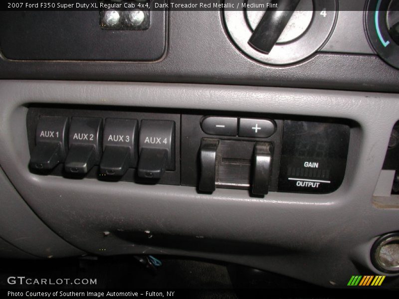 Controls of 2007 F350 Super Duty XL Regular Cab 4x4