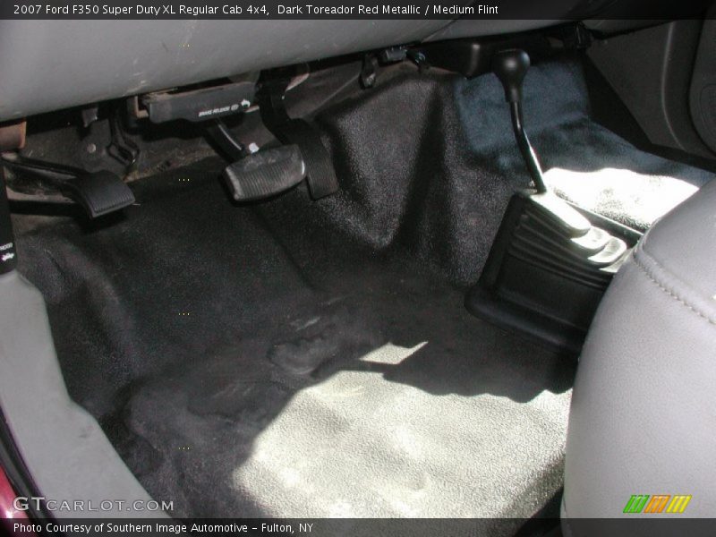 Controls of 2007 F350 Super Duty XL Regular Cab 4x4