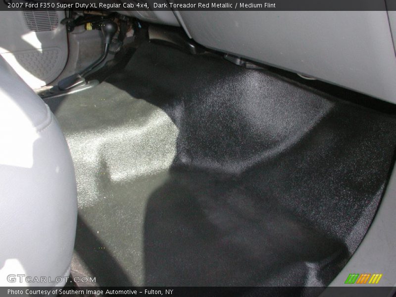 Dark Toreador Red Metallic / Medium Flint 2007 Ford F350 Super Duty XL Regular Cab 4x4