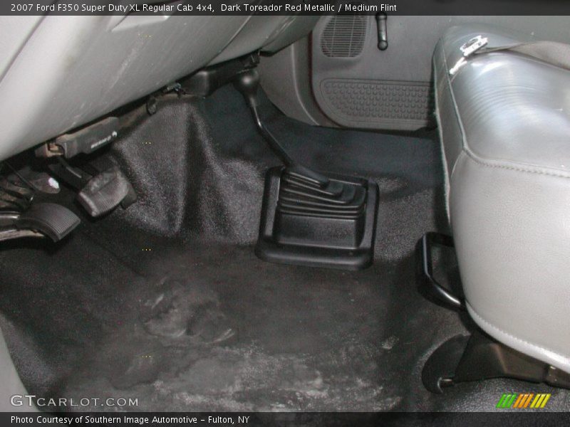 Dark Toreador Red Metallic / Medium Flint 2007 Ford F350 Super Duty XL Regular Cab 4x4