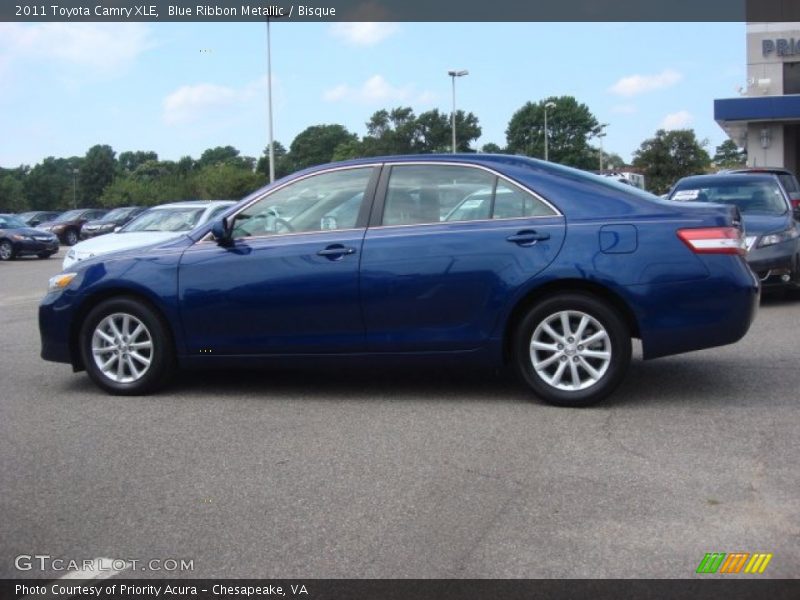 Blue Ribbon Metallic / Bisque 2011 Toyota Camry XLE
