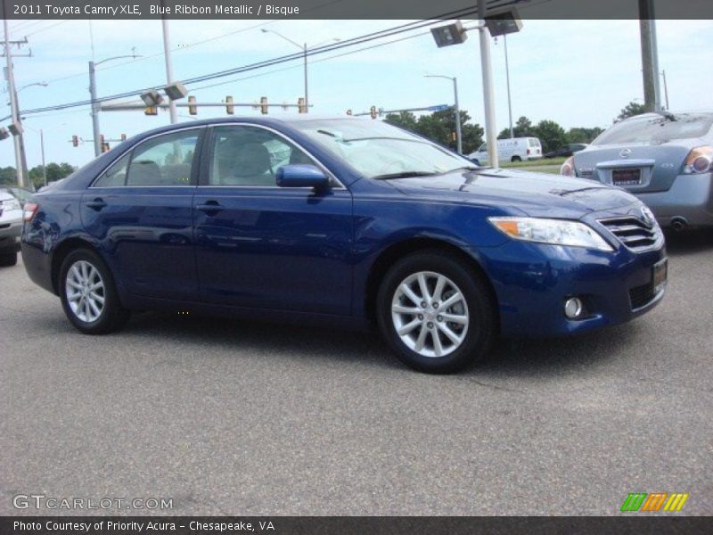 Blue Ribbon Metallic / Bisque 2011 Toyota Camry XLE