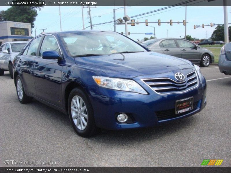Blue Ribbon Metallic / Bisque 2011 Toyota Camry XLE