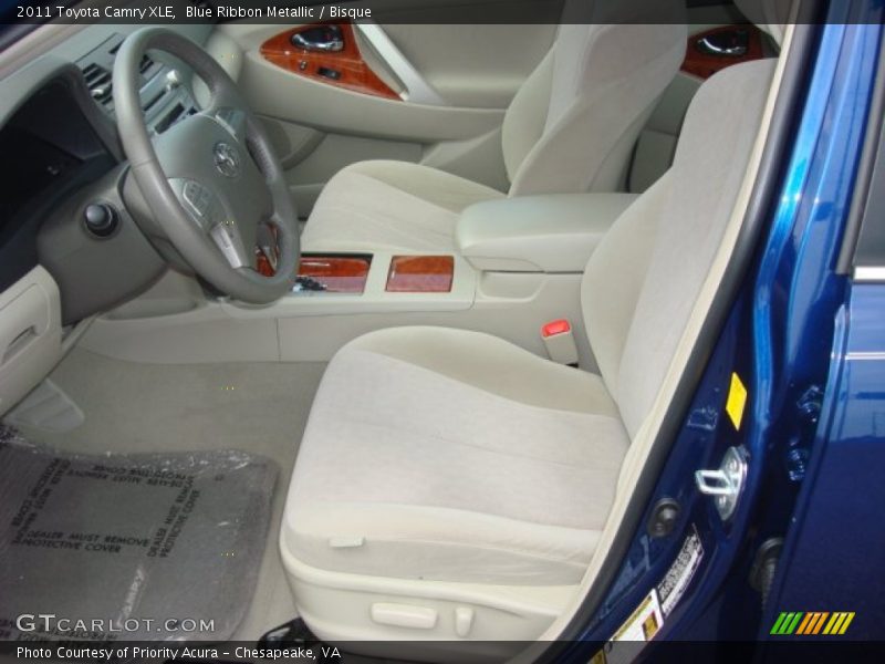 Blue Ribbon Metallic / Bisque 2011 Toyota Camry XLE