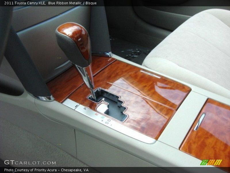 Blue Ribbon Metallic / Bisque 2011 Toyota Camry XLE