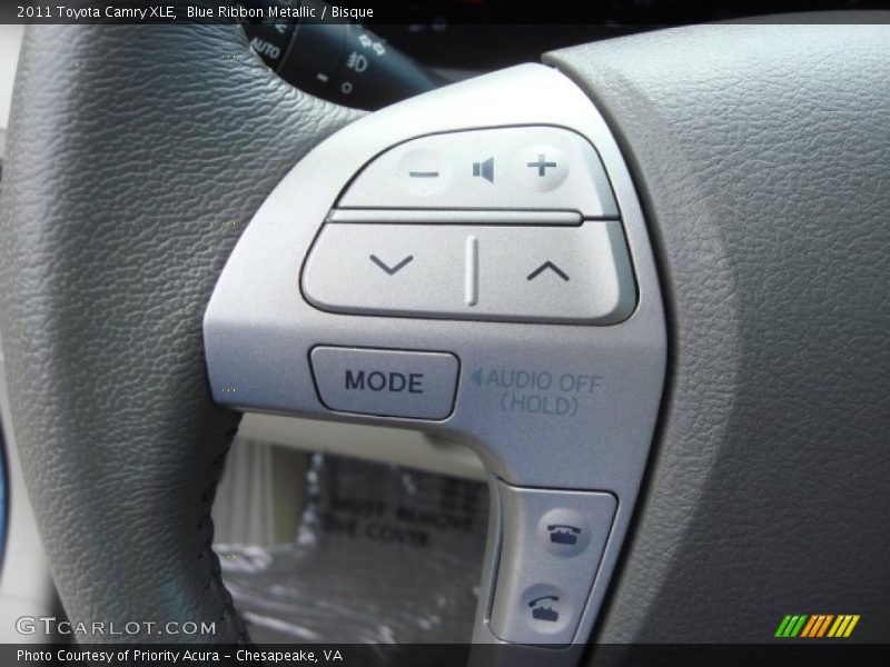 Blue Ribbon Metallic / Bisque 2011 Toyota Camry XLE