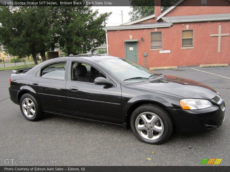 Brilliant Black / Dark Slate Gray 2005 Dodge Stratus SXT Sedan