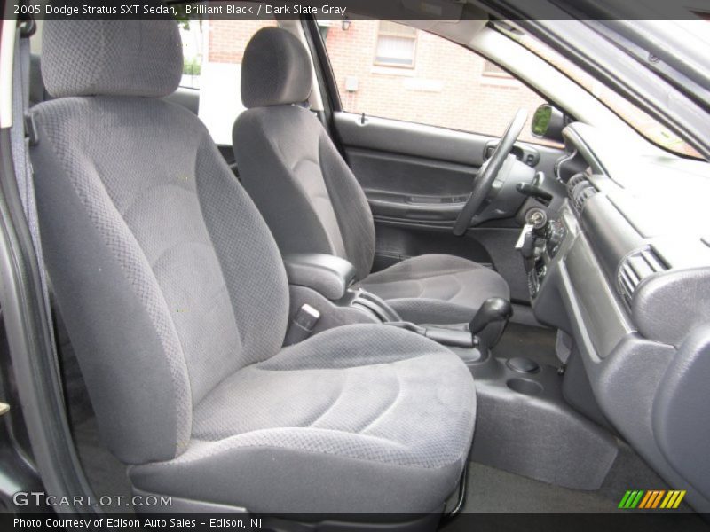 Brilliant Black / Dark Slate Gray 2005 Dodge Stratus SXT Sedan