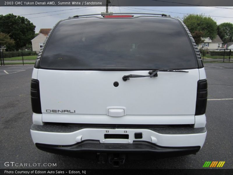 Summit White / Sandstone 2003 GMC Yukon Denali AWD