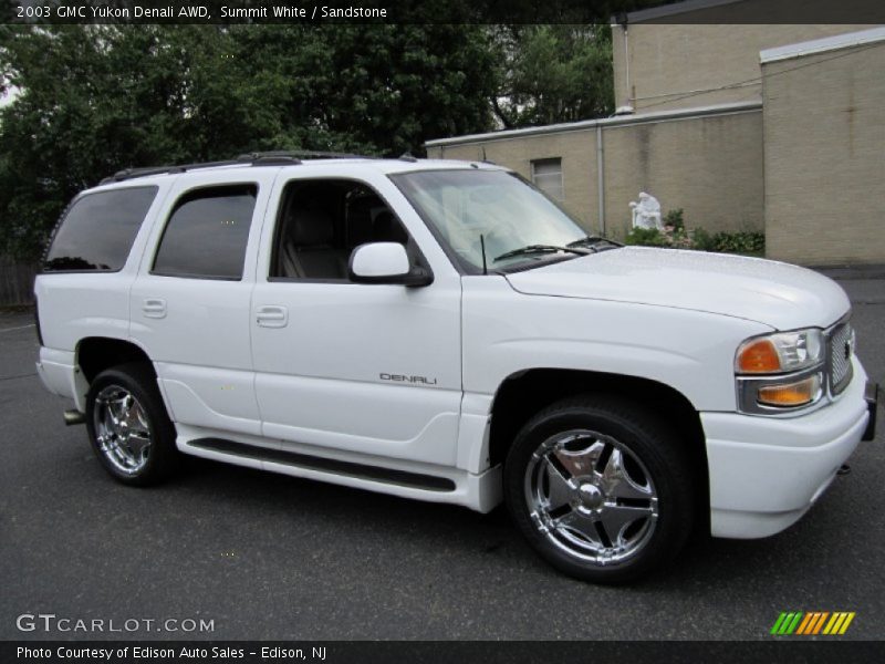 Summit White / Sandstone 2003 GMC Yukon Denali AWD