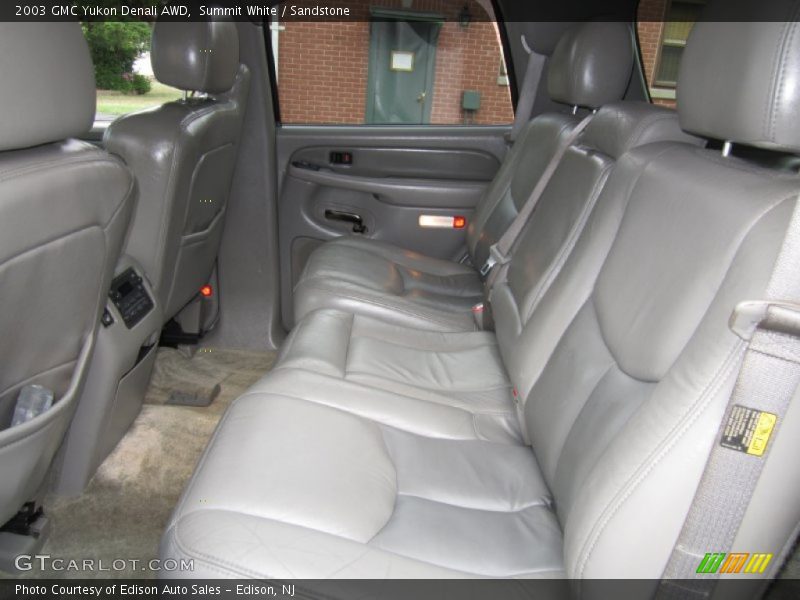 Summit White / Sandstone 2003 GMC Yukon Denali AWD